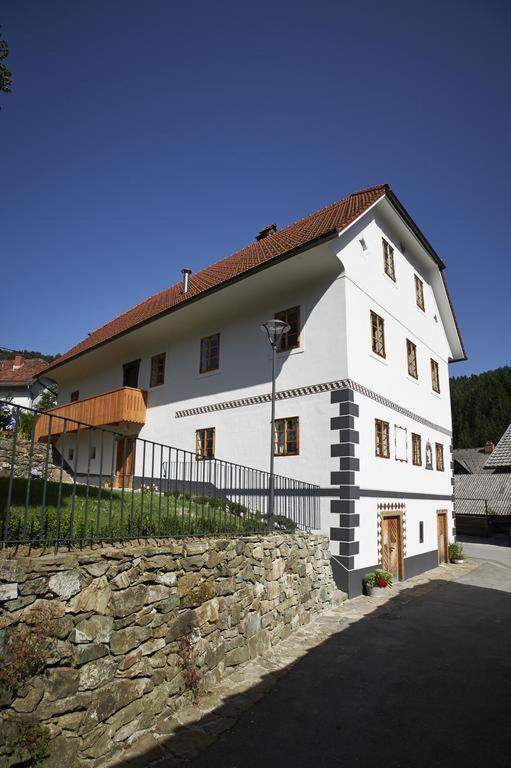 Juvanova Hous - Rooms Luče Екстериор снимка